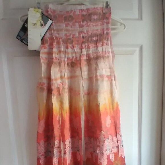 LAPIS Dress / Skirt One Size nude & peach Strapless Smocked Bust 24"- 36" - Picture 1 of 10